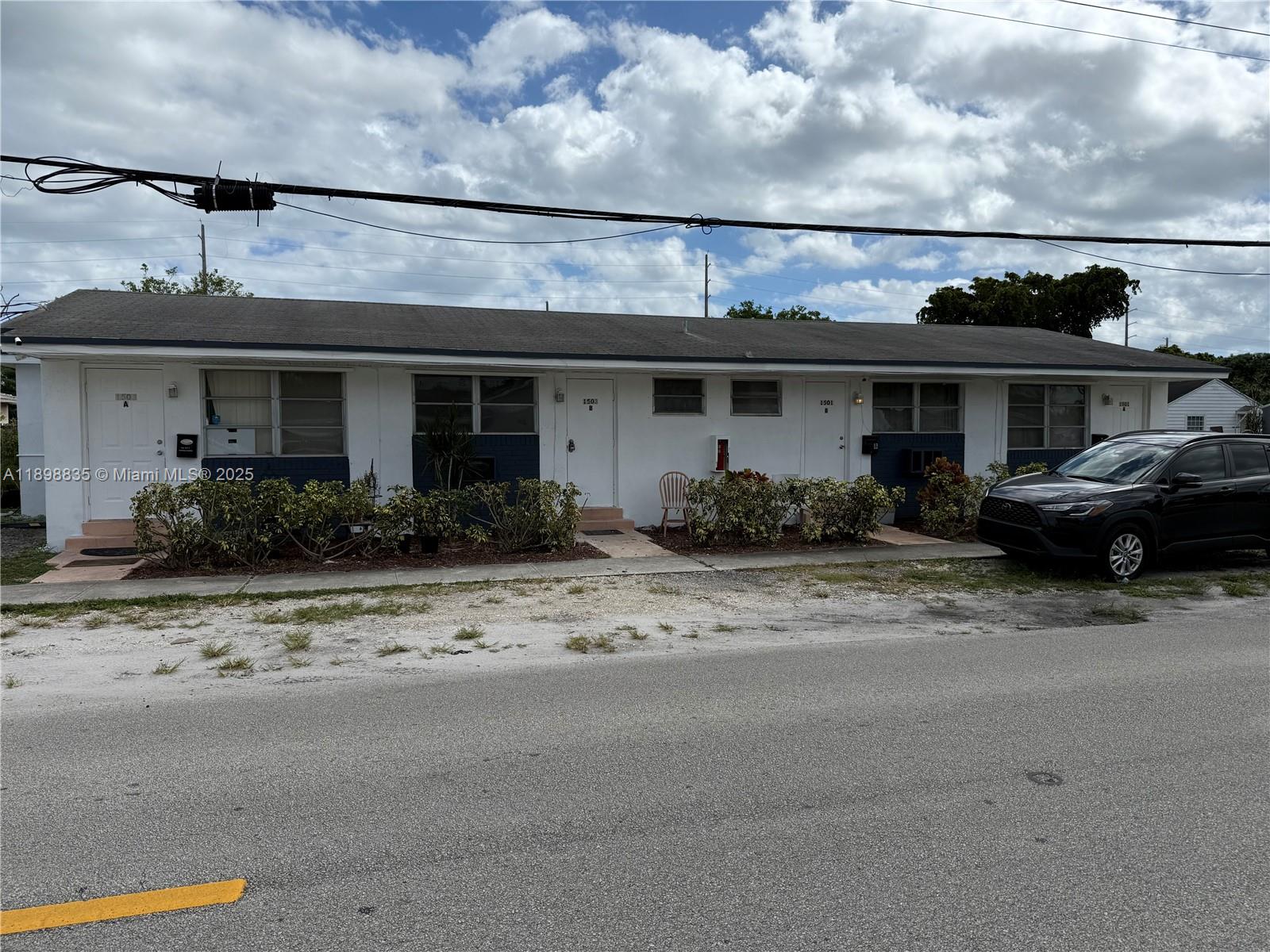 Washer & Dryer onsite. Includes new fridge, cooktop, kitchen sink, remodeled bathroom, and walk-in closet. No pets.