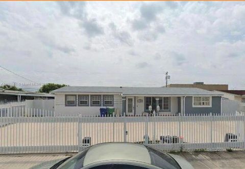 Photo of 4420 NW 168th Ter, Miami Gardens, FL 33055 (MLS # A11878986) Photo of 4420 NW 168th Ter, Miami Gardens, FL 33055 (MLS # A11878986)