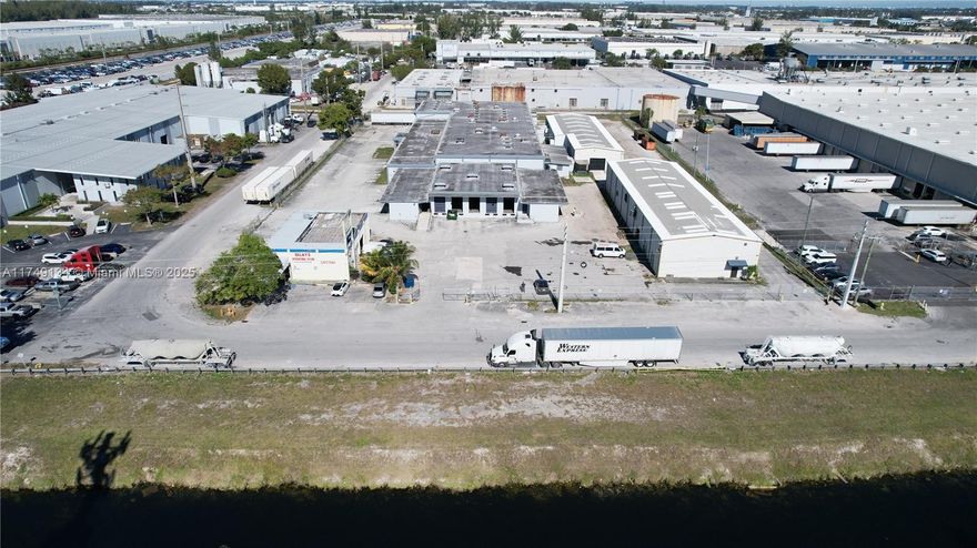 9,428 SF - 64,310 SF Available 

Strategically situated on a ±3.34-acre lot in Miami, The industrial facility is designed for efficiency, security, and accessibility.
The property features heavy-duty power and integrated yard space / outside storage, ensuring seamless operations for industrial and distribution uses, The expansive lot includes a heavy-duty asphalt driveway with easy access for large trucks and commercial vehicles. It boasts 10 Docks, 4 Street Level Doors, making it an ideal choice for logistics and distribution