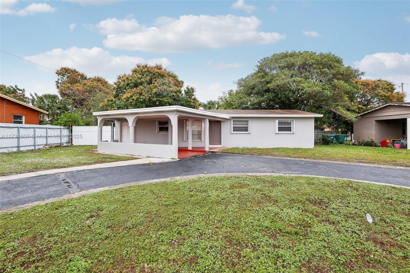 CAROL CITY - Residential