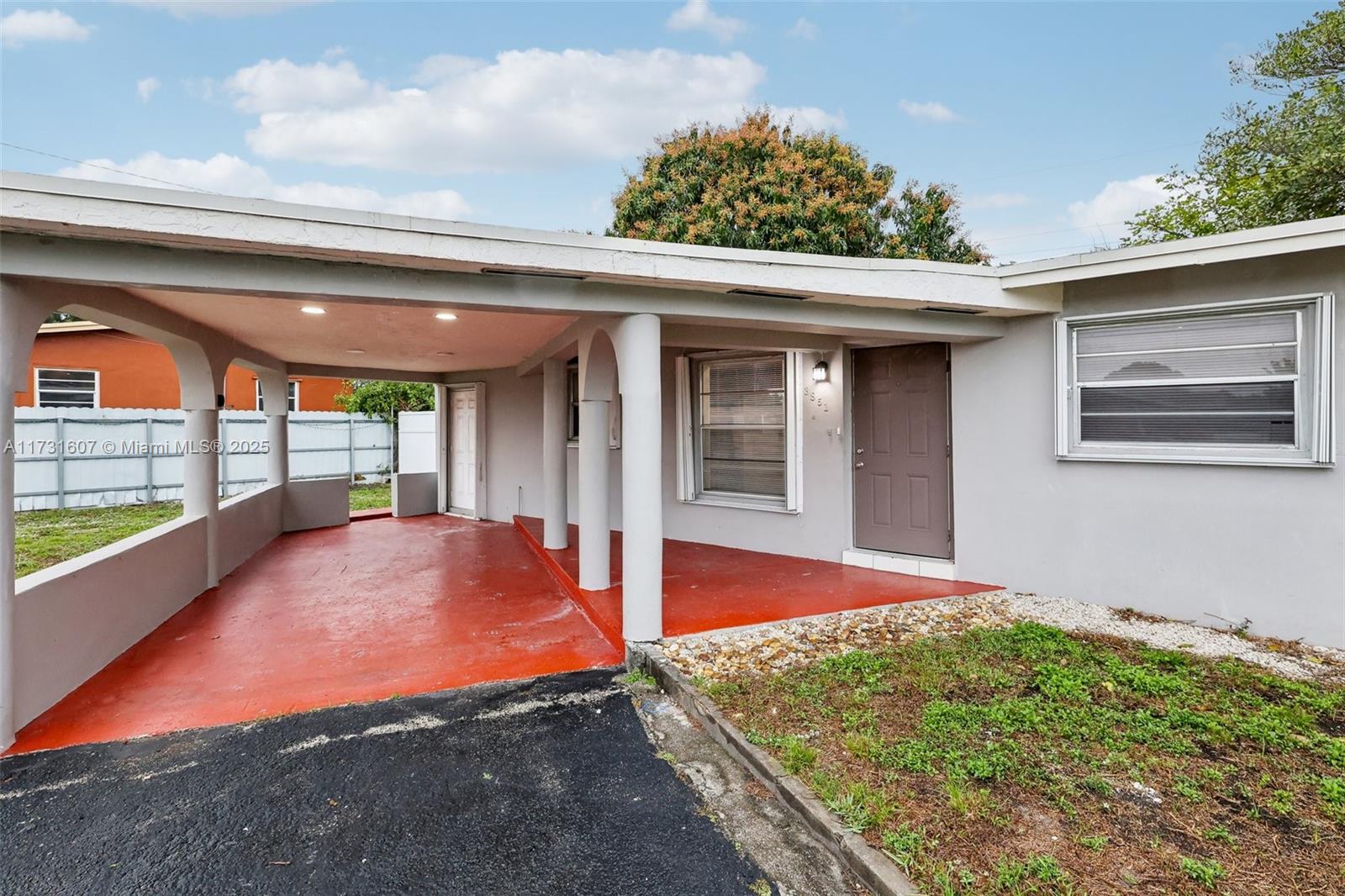 CAROL CITY - Residential