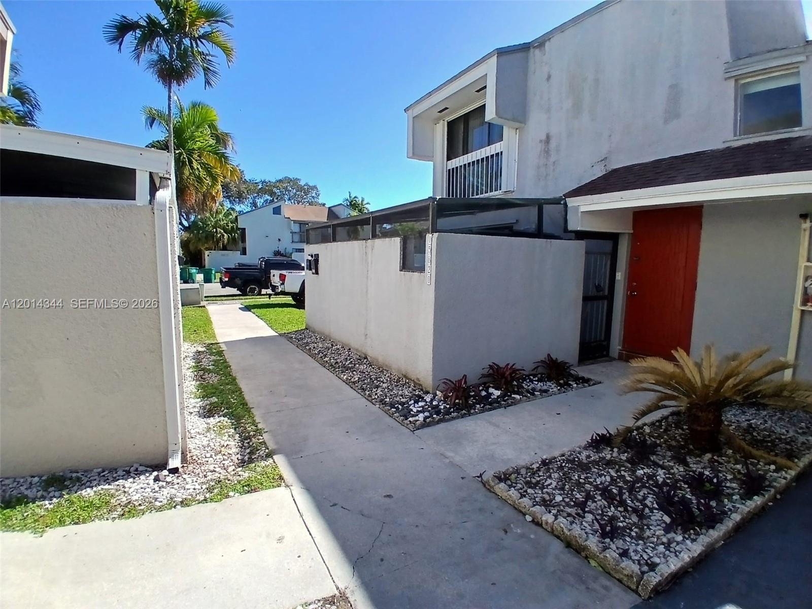 PINEBROOKE CONDO N - Residential Lease