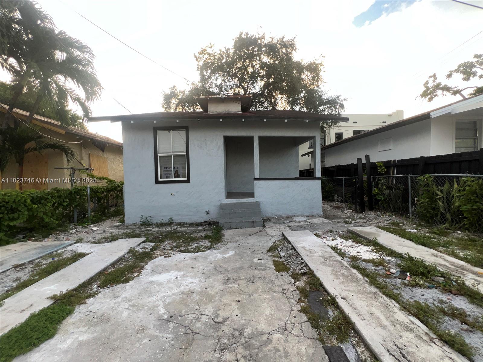 1800 SW 3rd St #B