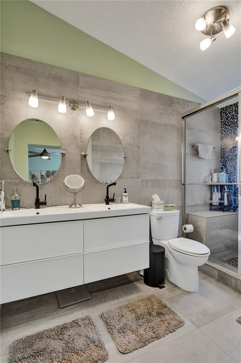 CORAL POINT NORTH - Residential