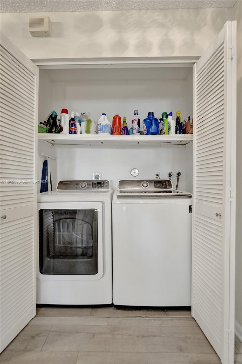 CORAL POINT NORTH - Residential