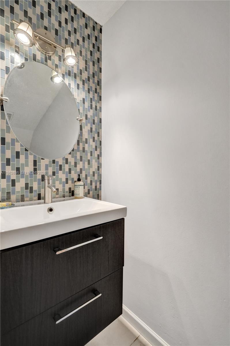 CORAL POINT NORTH - Residential