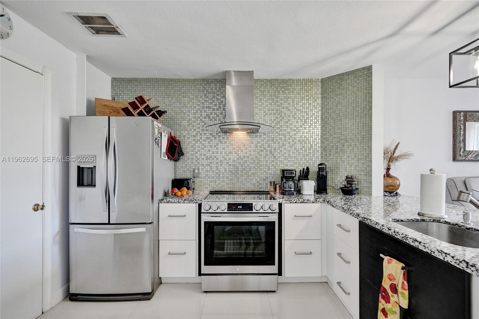 CORAL POINT NORTH - Residential