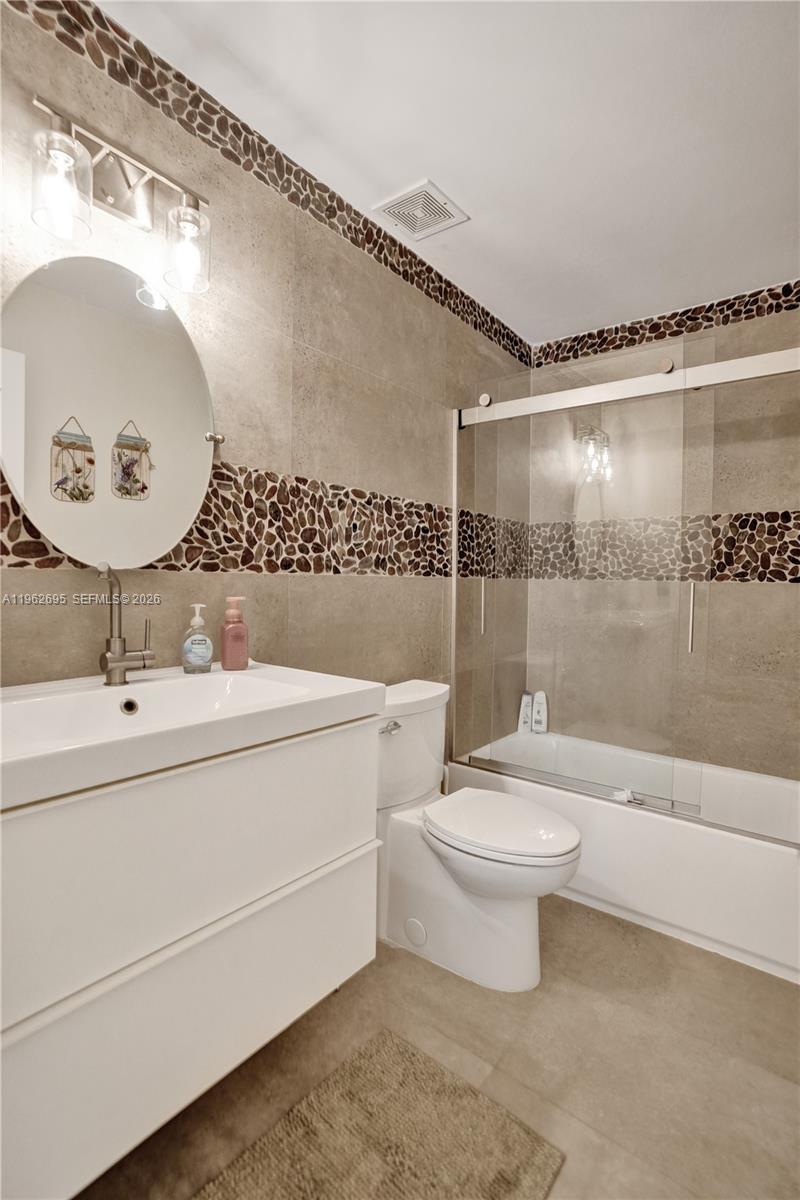 CORAL POINT NORTH - Residential