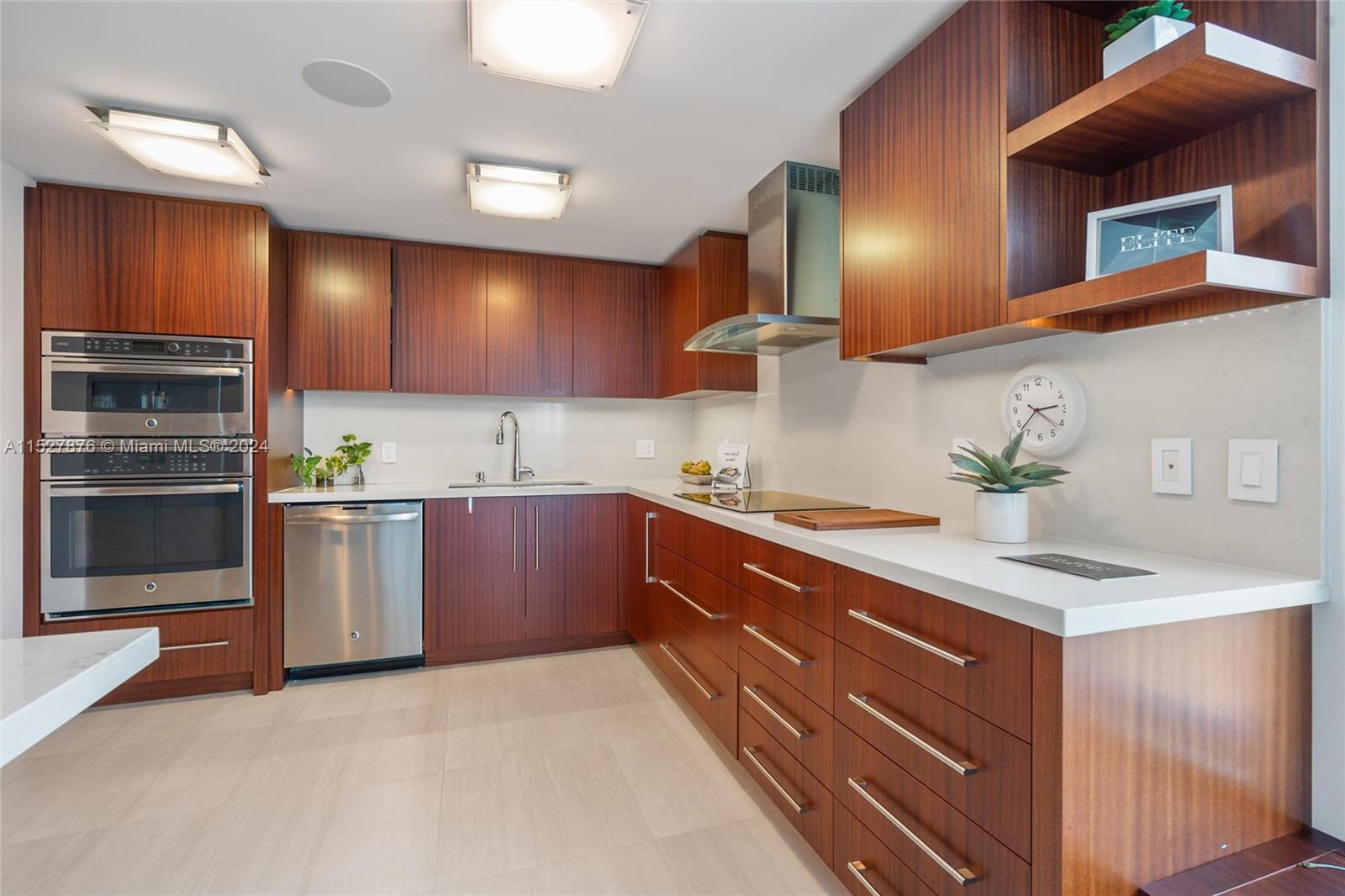 SANDS OF KEY BISCAYNE CON - Residential