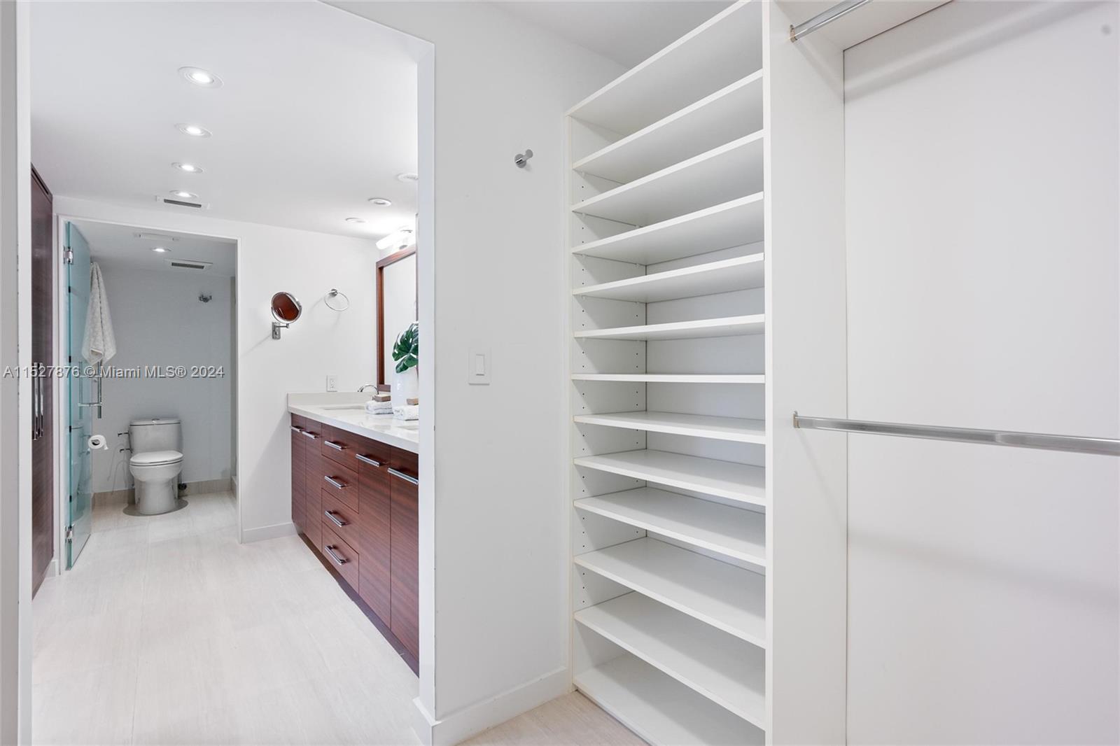 SANDS OF KEY BISCAYNE CON - Residential