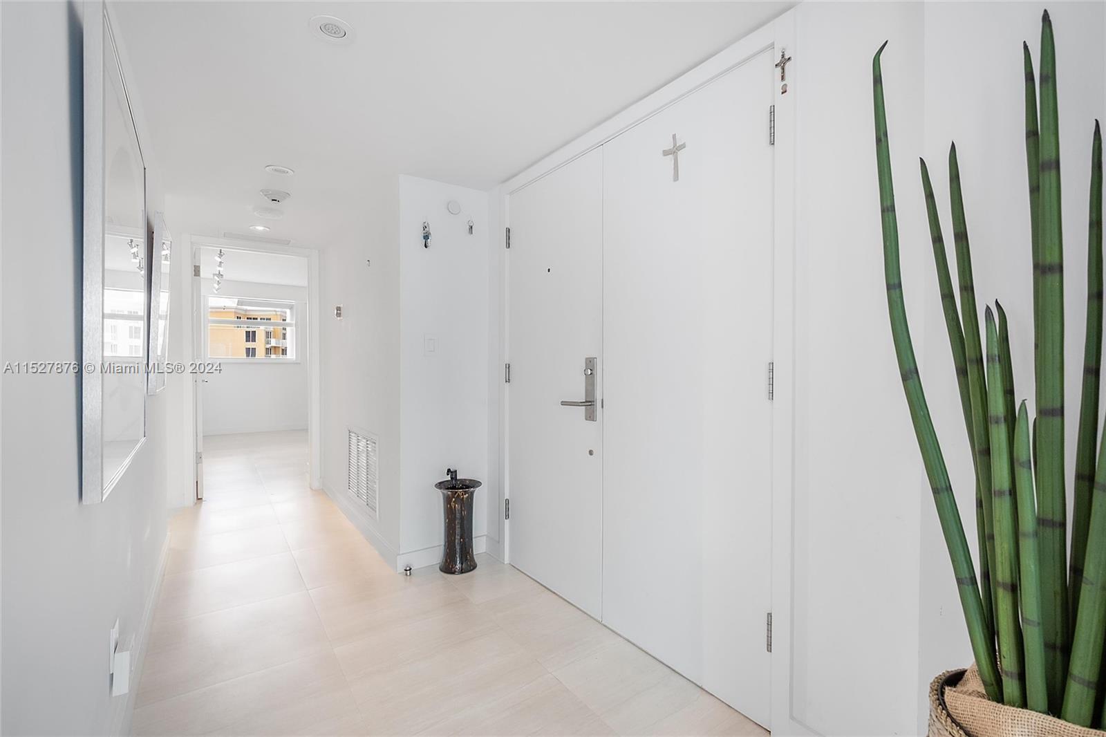 SANDS OF KEY BISCAYNE CON - Residential