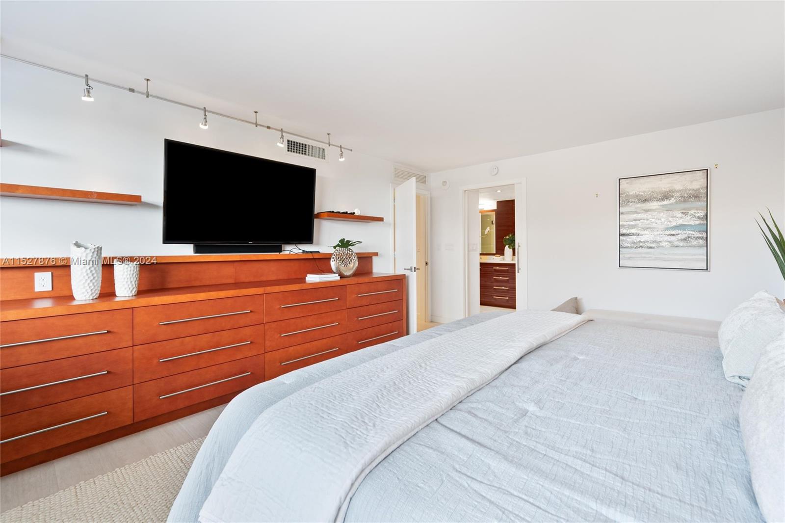 SANDS OF KEY BISCAYNE CON - Residential