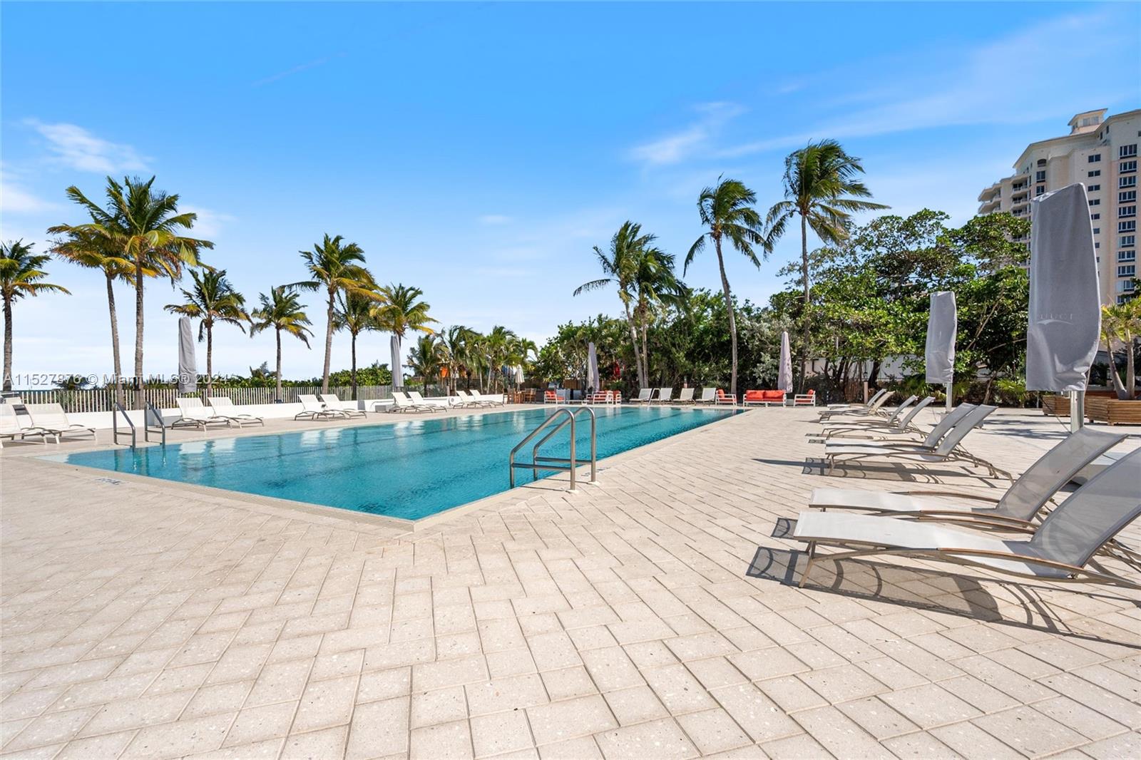 SANDS OF KEY BISCAYNE CON - Residential