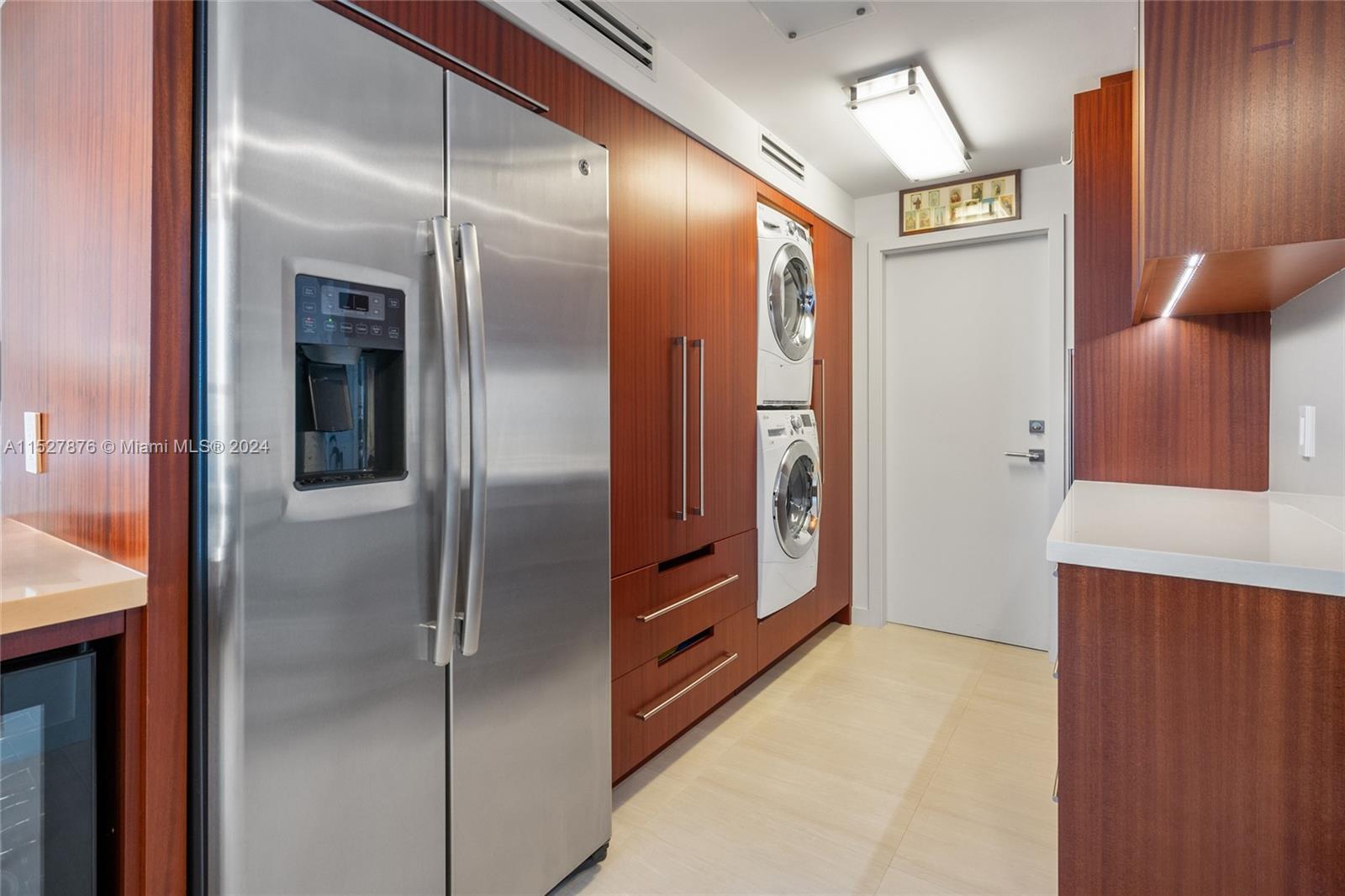 SANDS OF KEY BISCAYNE CON - Residential