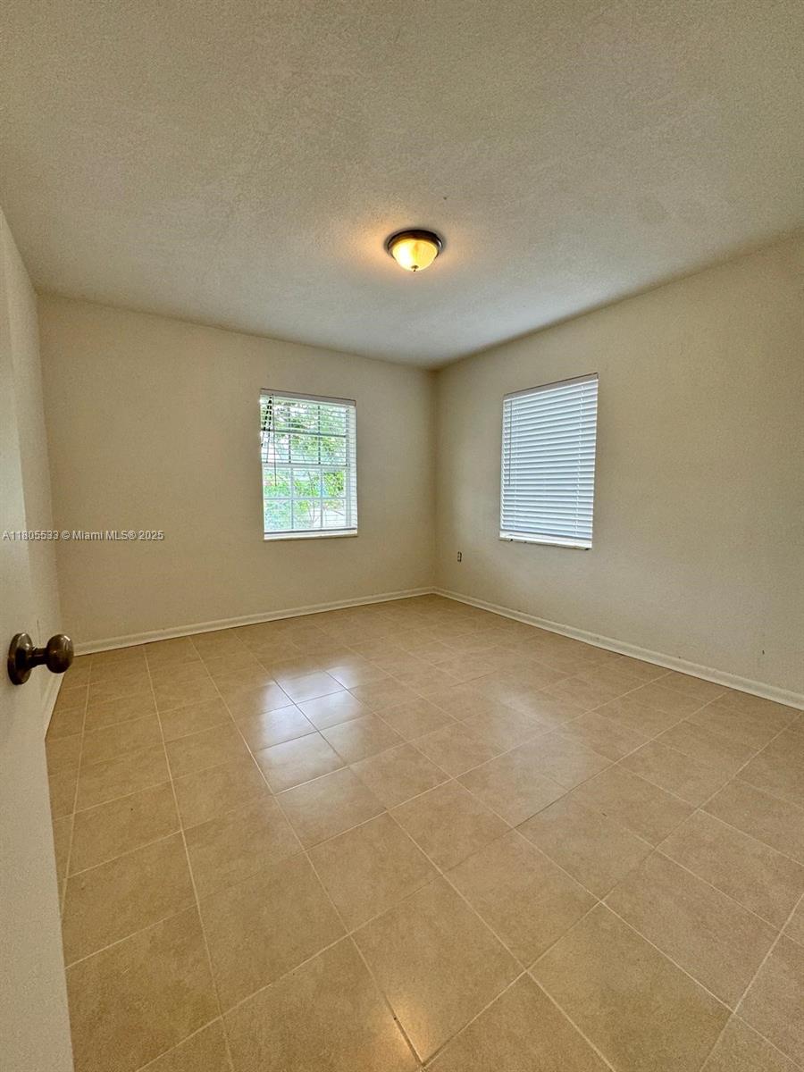 NORTHVIEW 1 AND 2 - Residential Lease