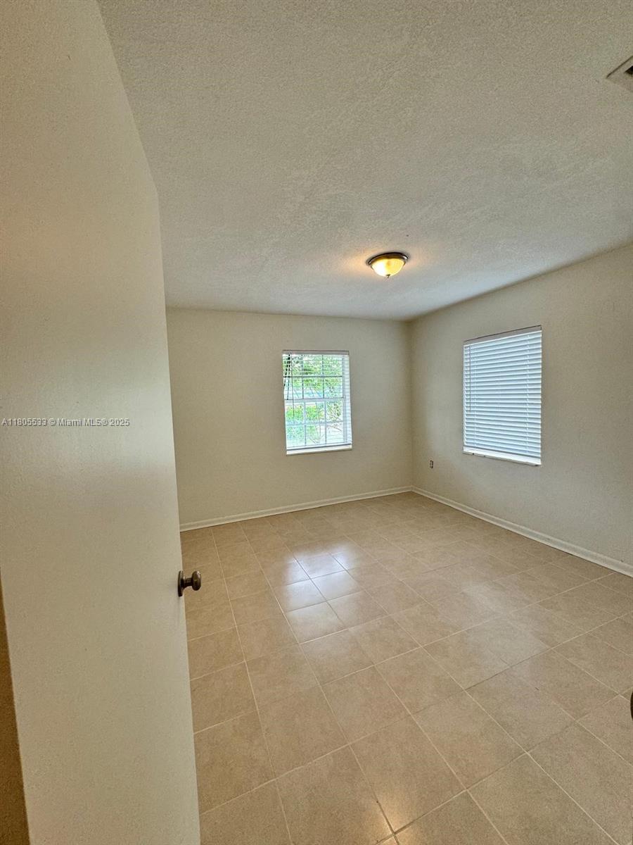 NORTHVIEW 1 AND 2 - Residential Lease