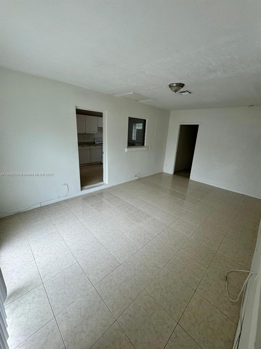 NORTHVIEW 1 AND 2 - Residential Lease