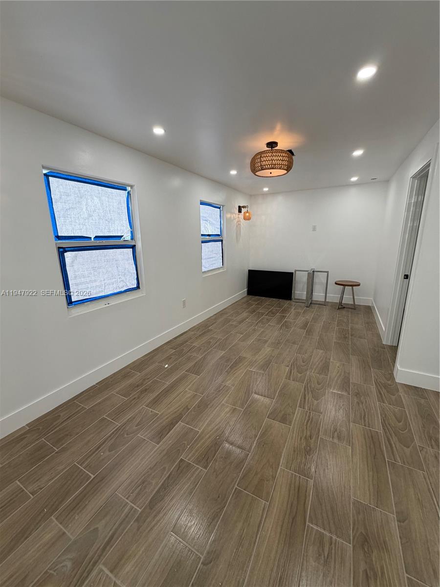 HOLIDAY HOMESITES - Residential