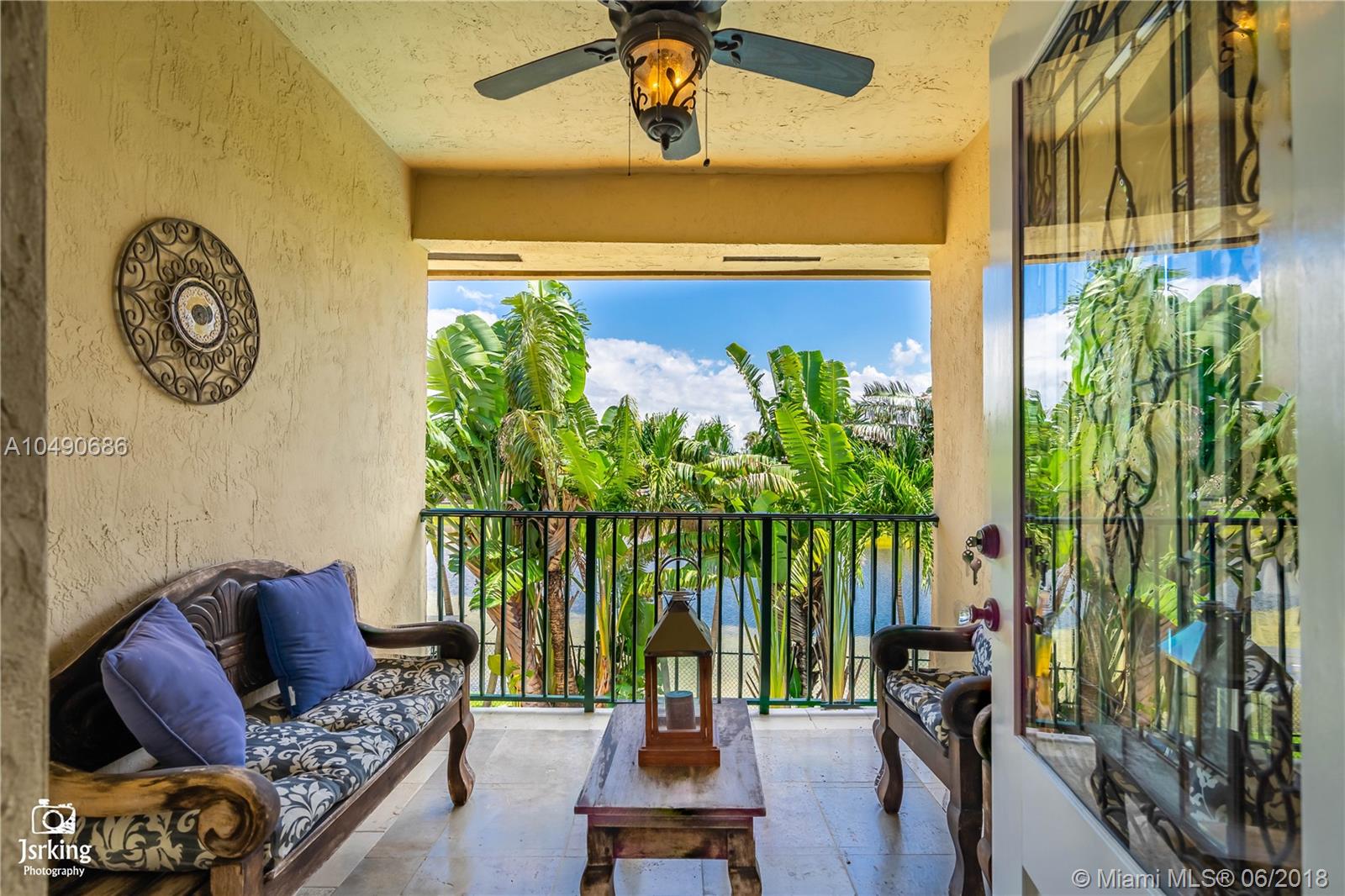 PELICANS POINT AT MILLER - Residential