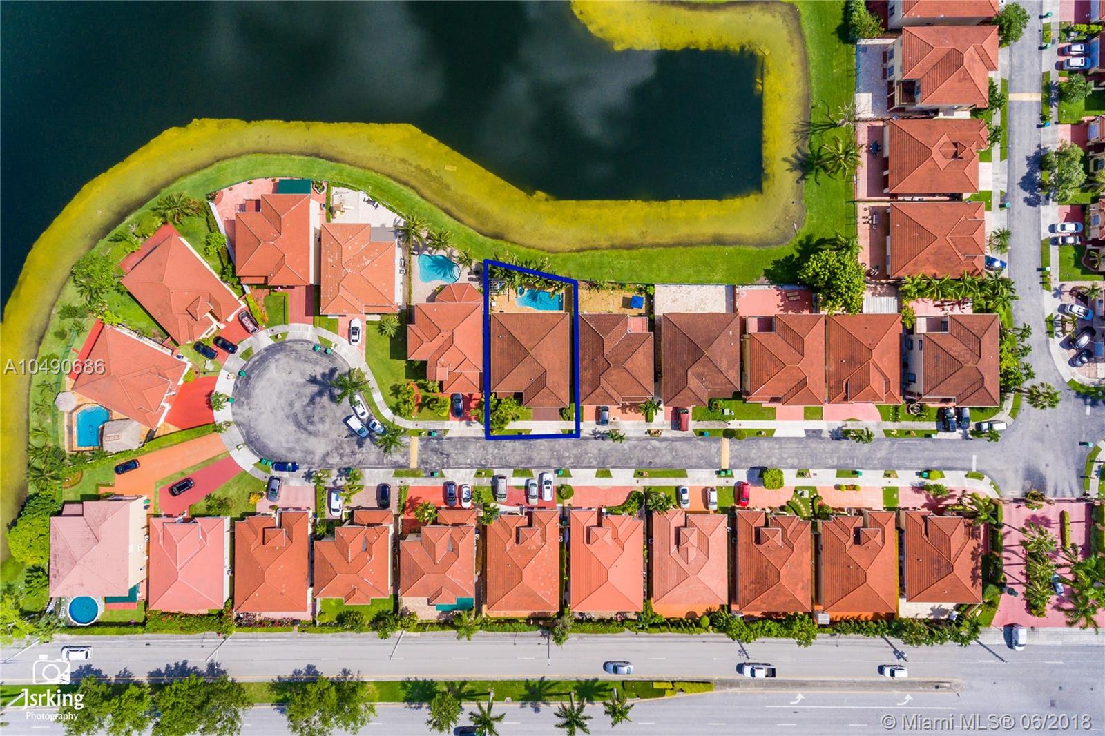 PELICANS POINT AT MILLER - Residential