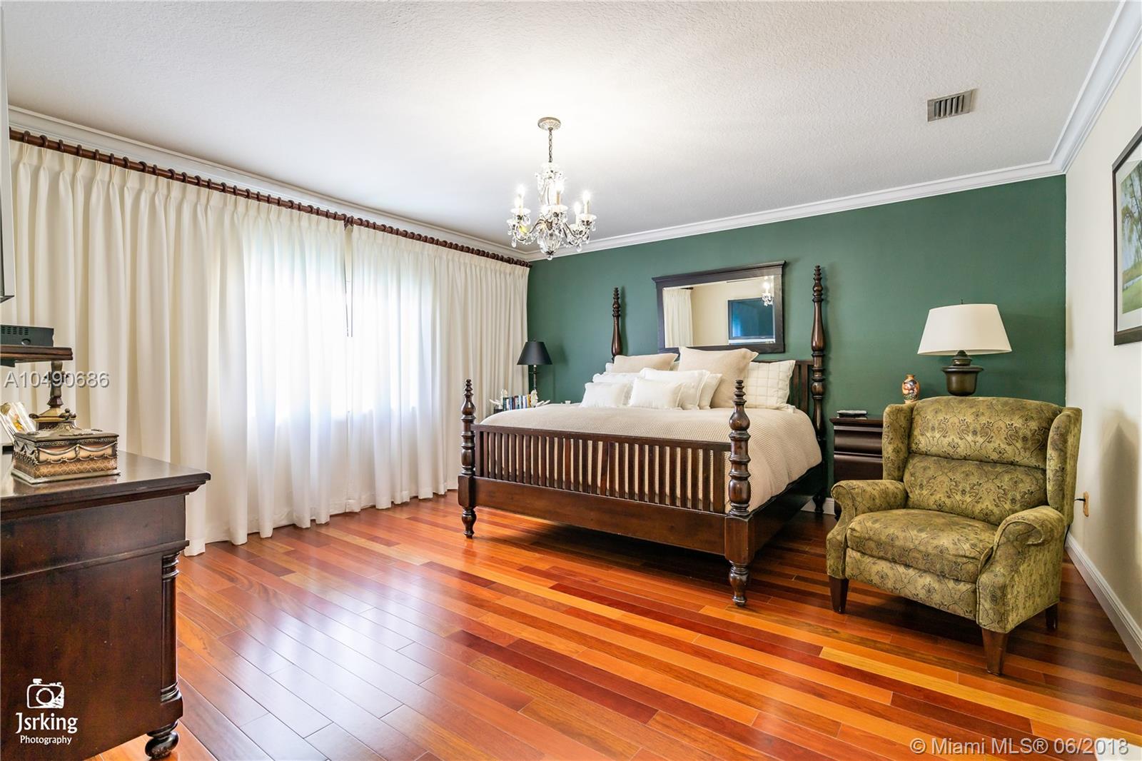 PELICANS POINT AT MILLER - Residential