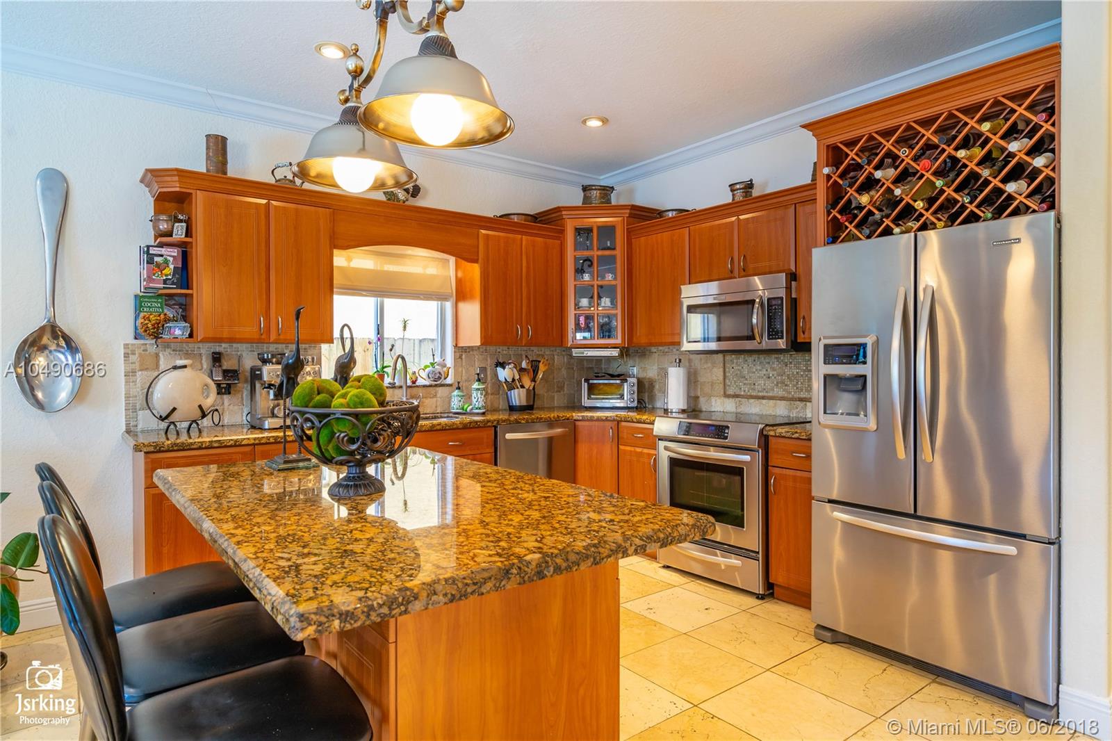 PELICANS POINT AT MILLER - Residential