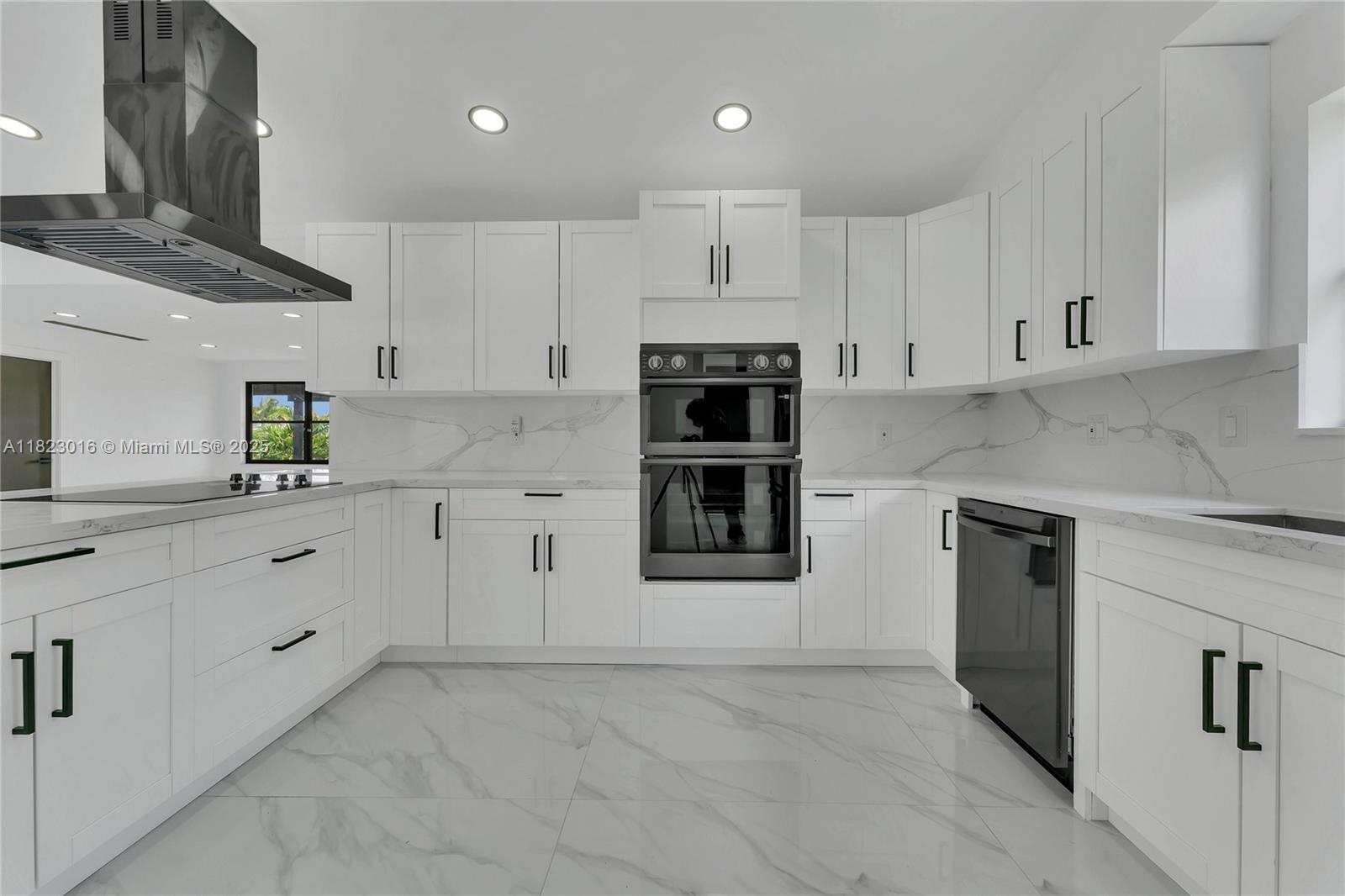 LAUDERDALE ISLES NO 2 - Residential