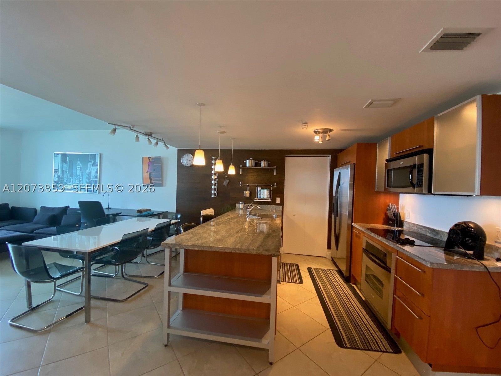 185 SW 7th St