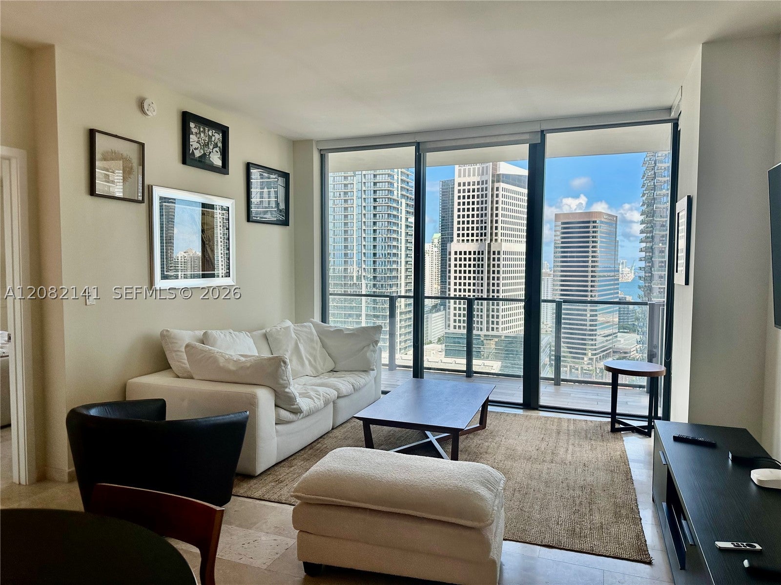 88 SW 7th St 2605