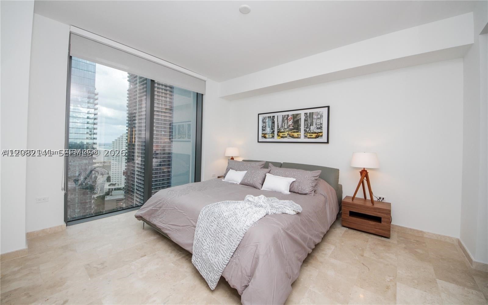 88 SW 7th St 2605