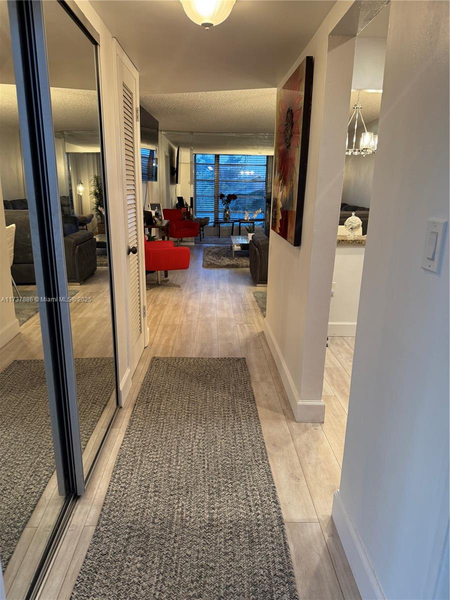 8101 N Sunrise Lakes Dr 309, Sunrise, Miami-Dade County, Florida - 2 Bedrooms  
2 Bathrooms - 