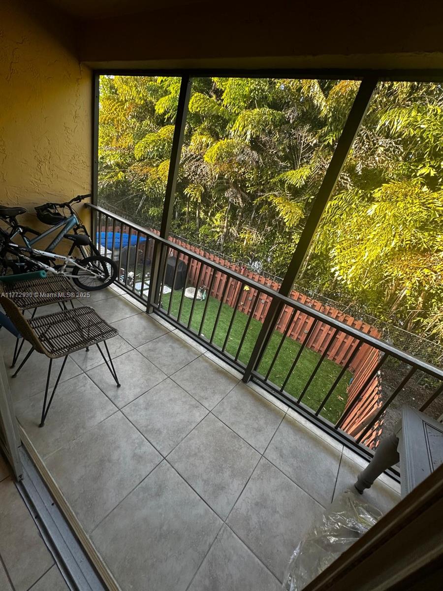 VENETIAN PALMS CONDO - Residential