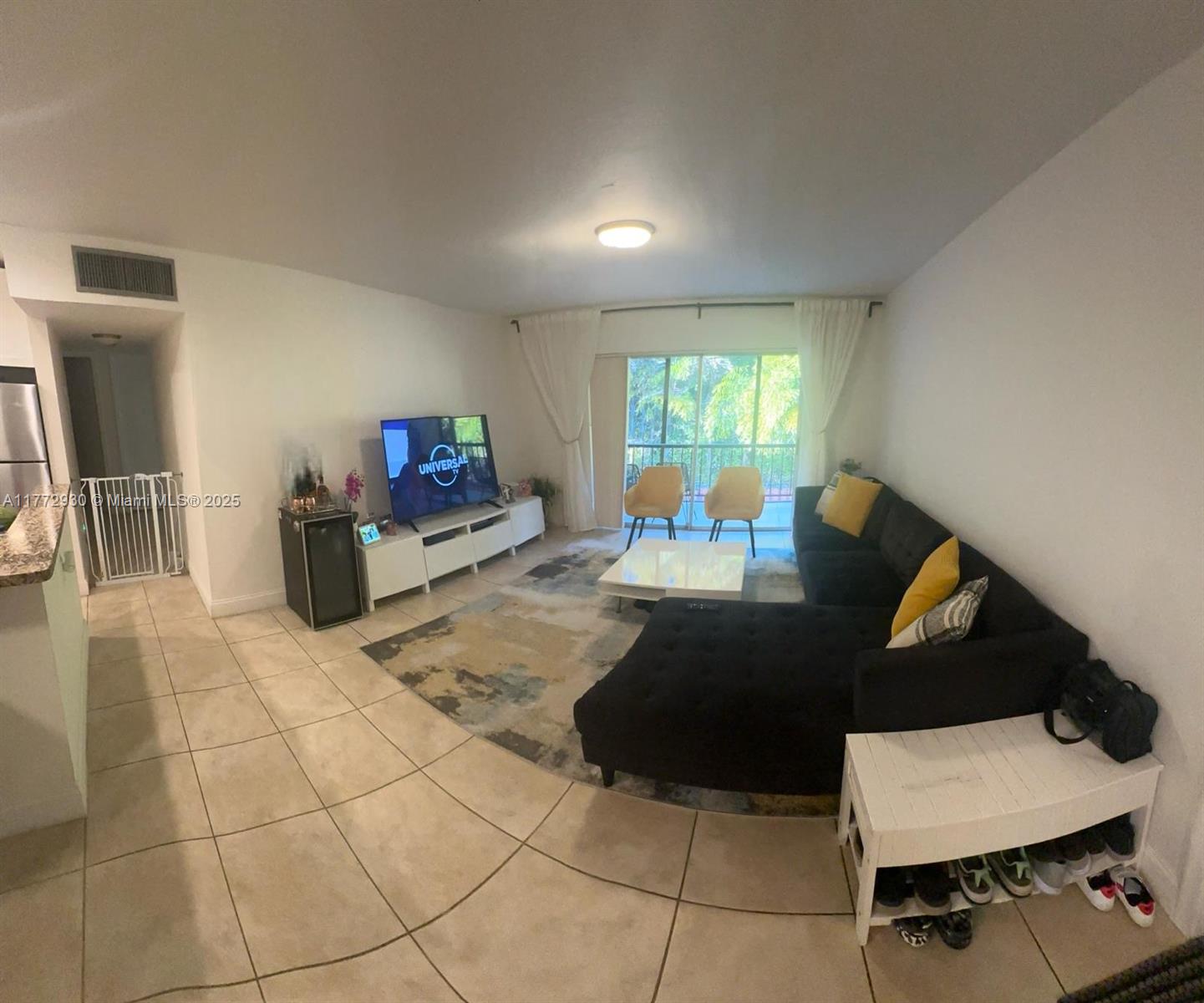 VENETIAN PALMS CONDO - Residential