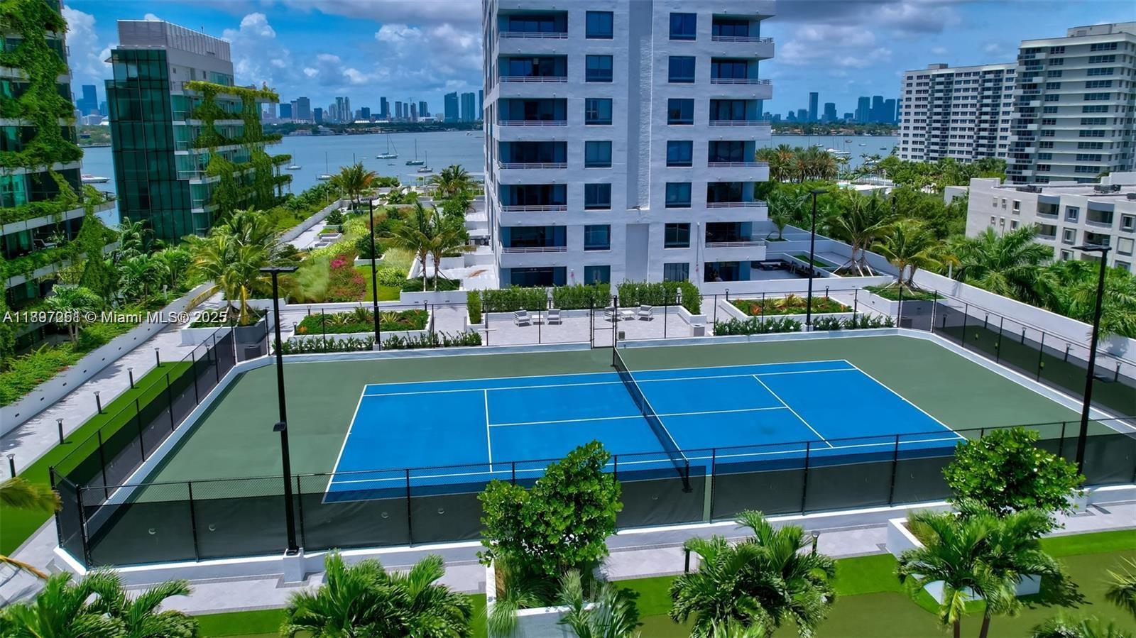THE WAVERLY AT SOUTH BEAC - Residential
