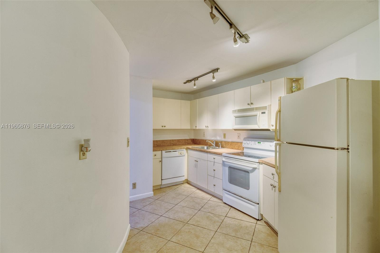 OCEANVIEW PARK CONDO - Residential