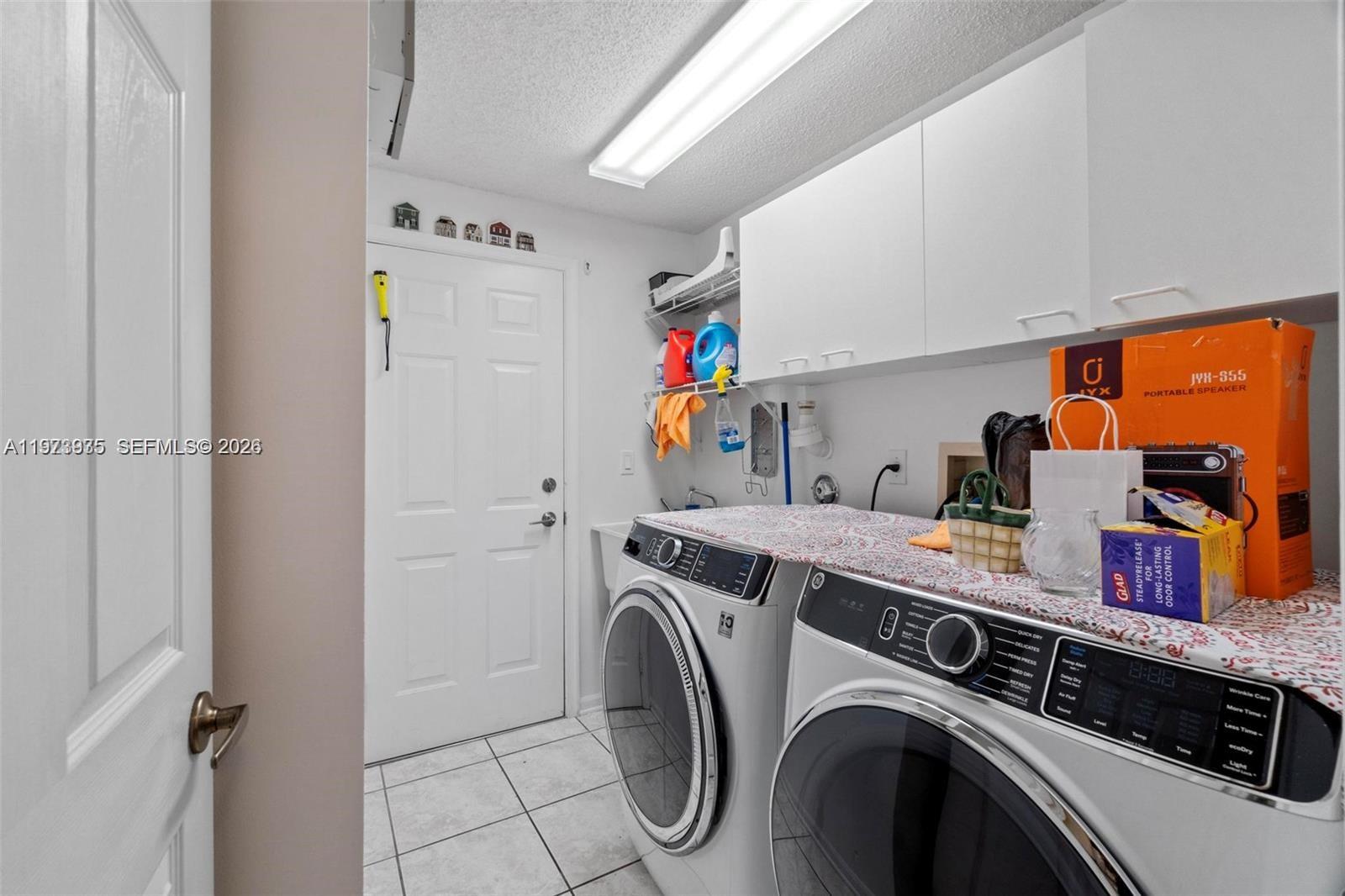 TOWNGATE - Residential