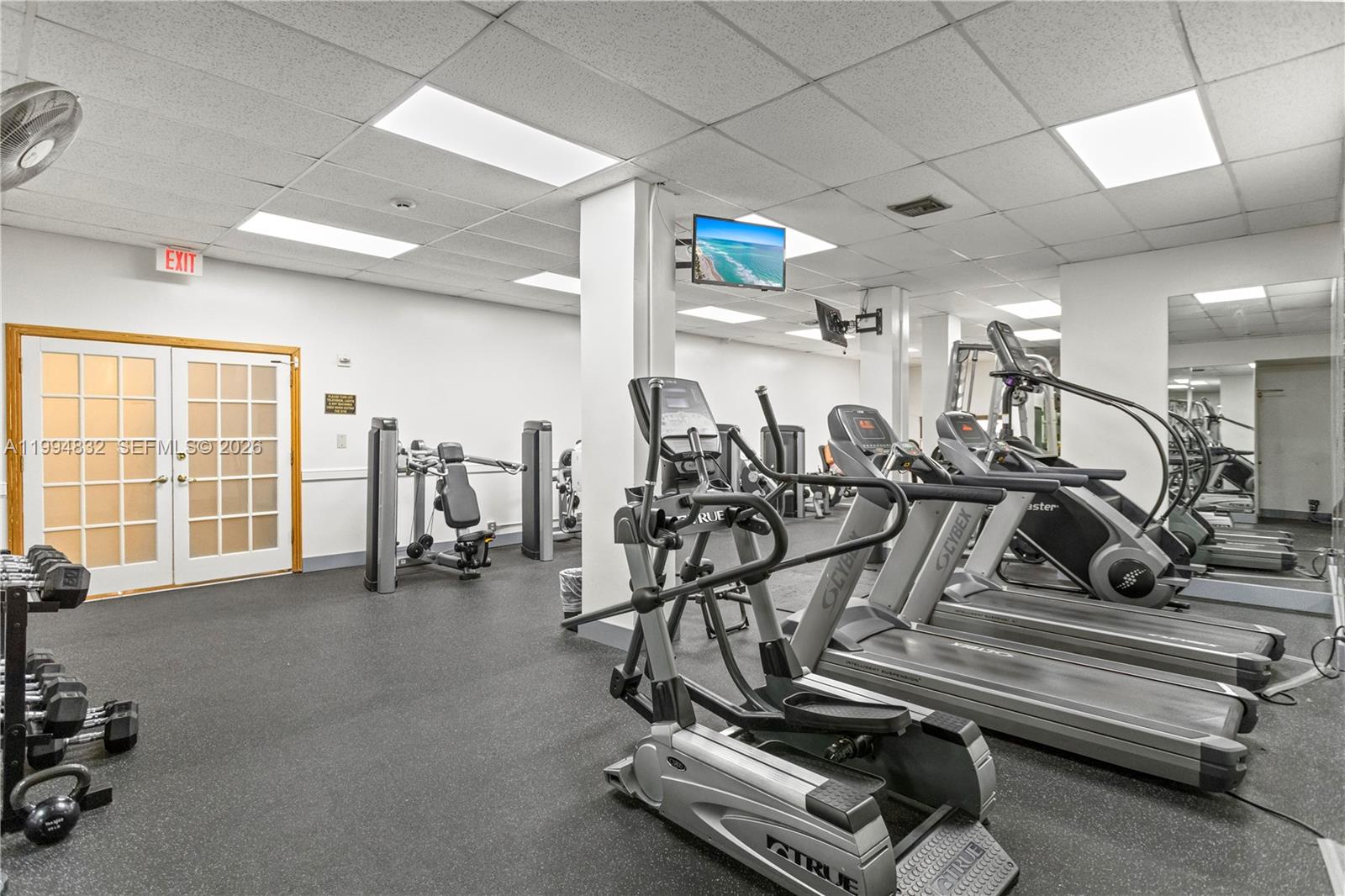 HALLMARK OF HOLLYWOOD CON - Residential Lease