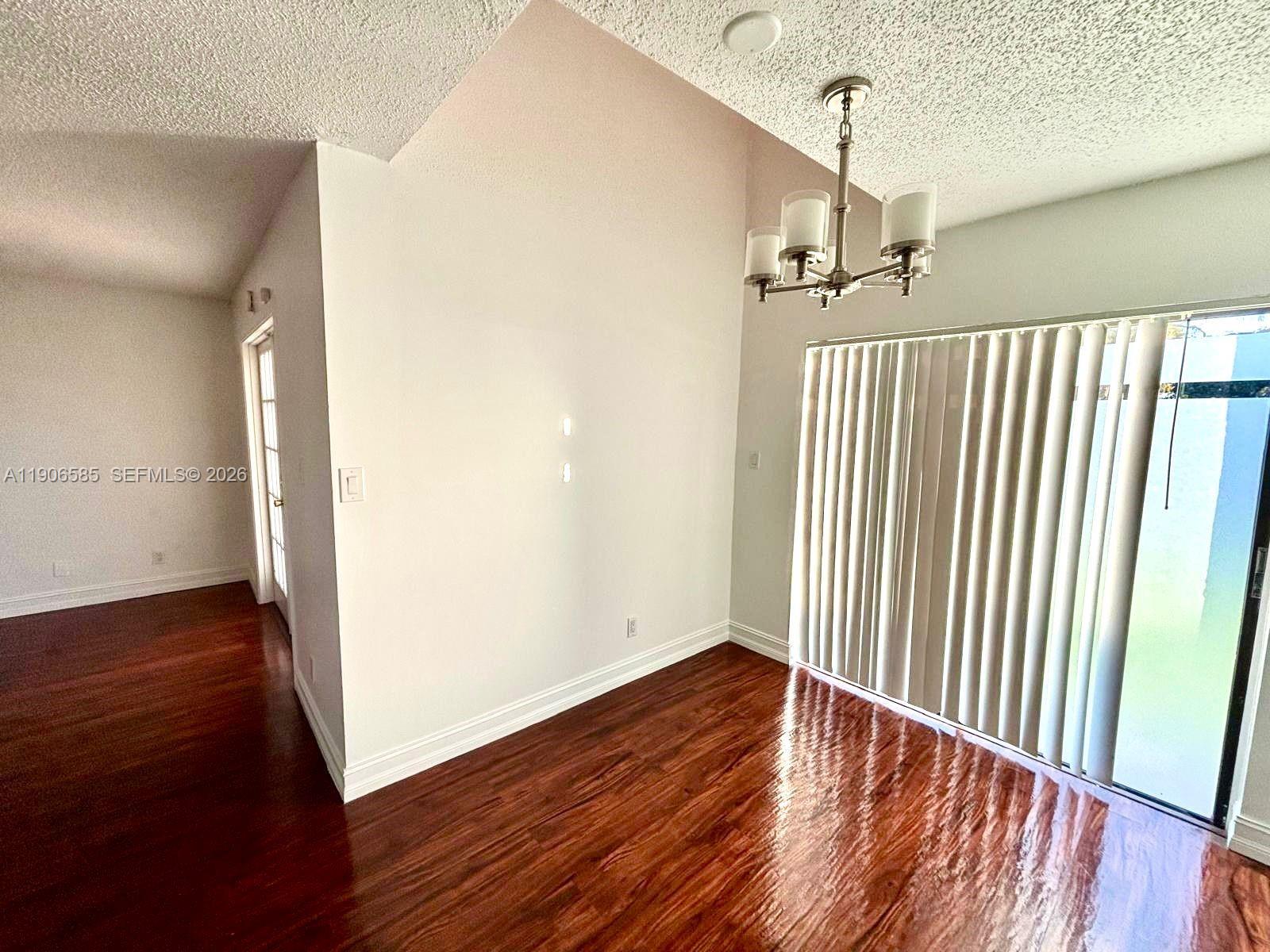 MAPLEWOOD TOWNHOUSES COND - Residential