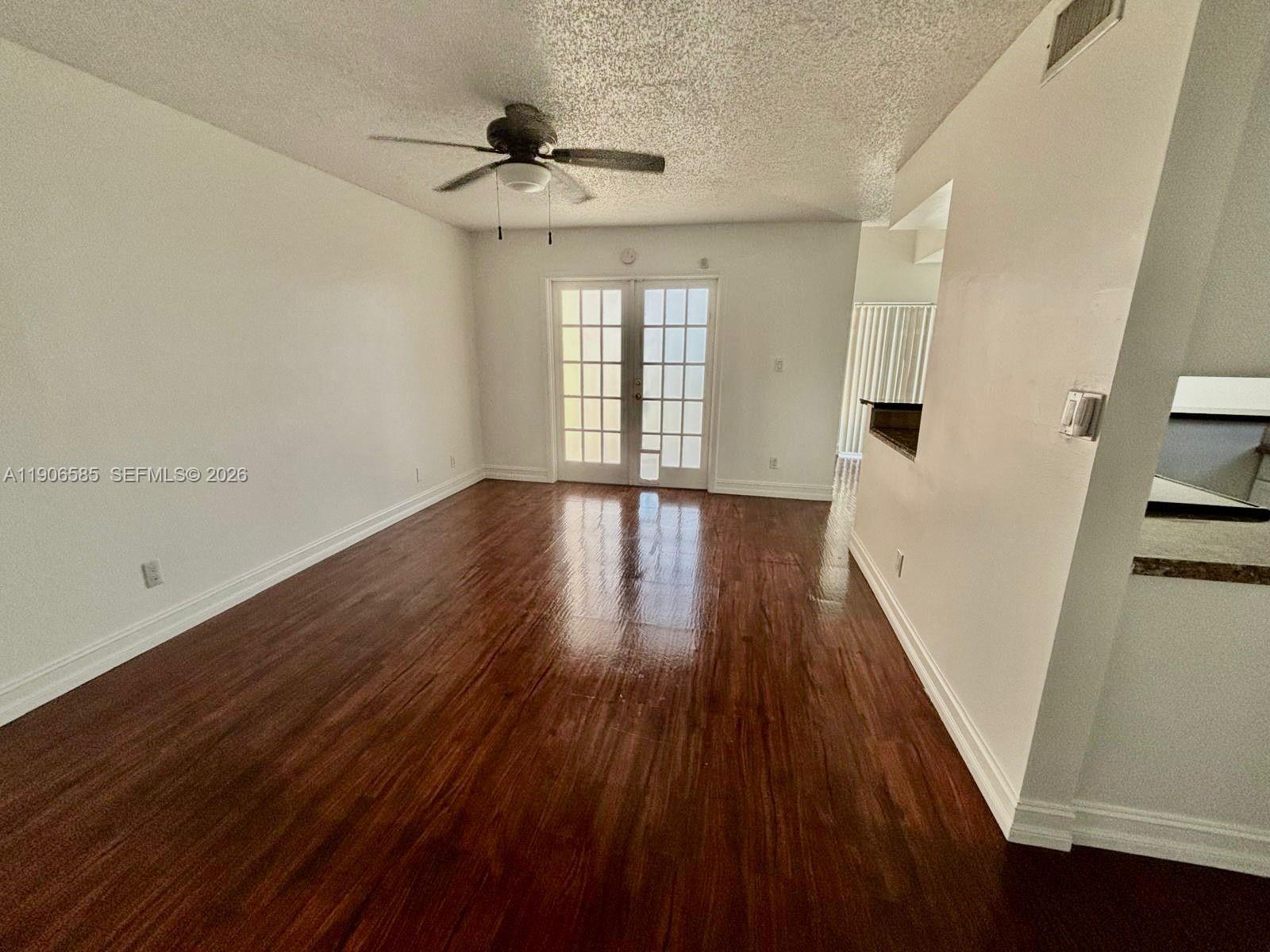 MAPLEWOOD TOWNHOUSES COND - Residential