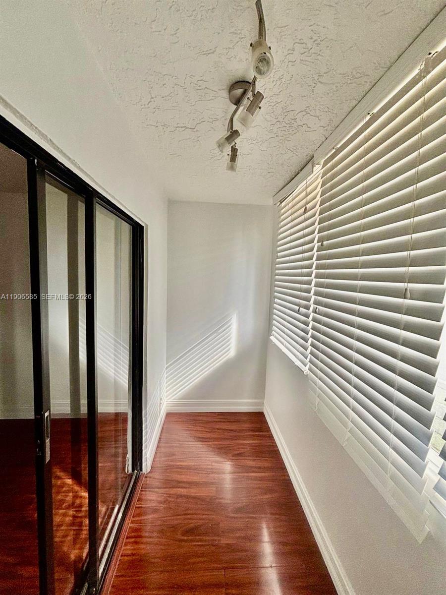 MAPLEWOOD TOWNHOUSES COND - Residential