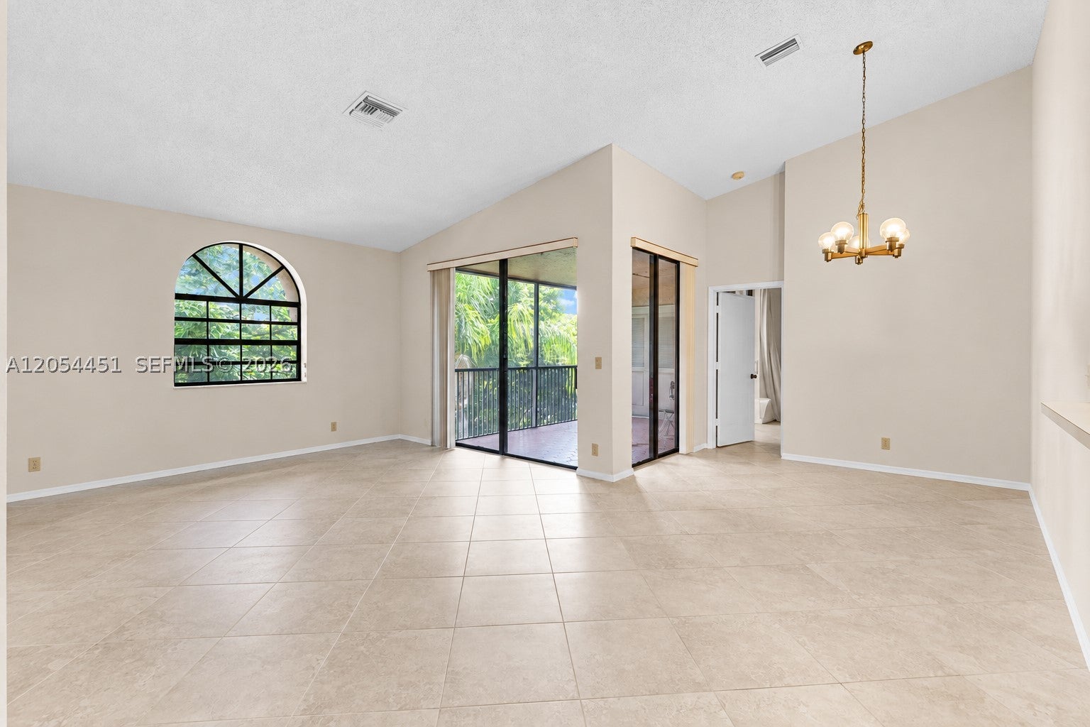 10690 NW 14th St