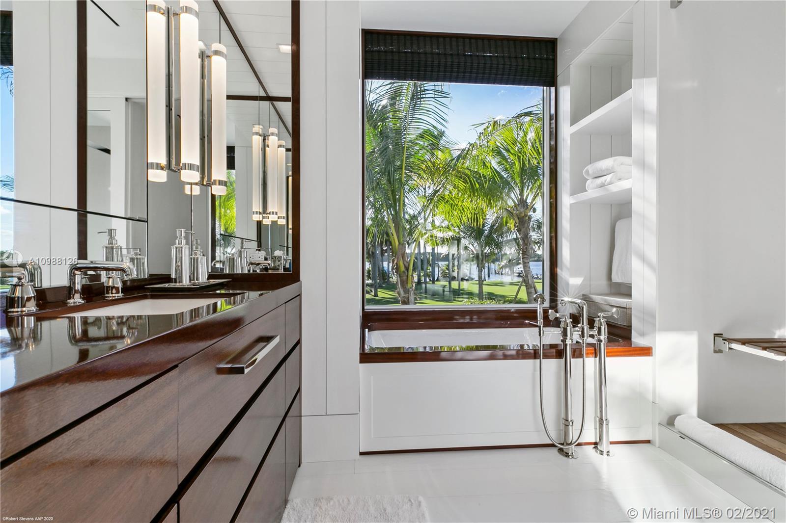JUPITER ISLAND - Residential