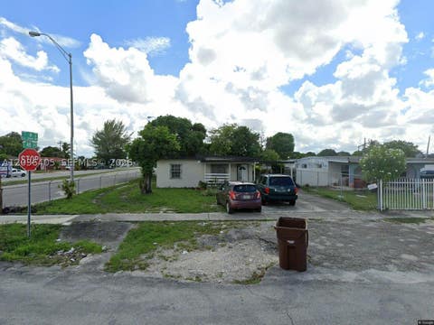 Photo of 790 E 48th St, Hialeah, FL 33013 (MLS # A12036405)
