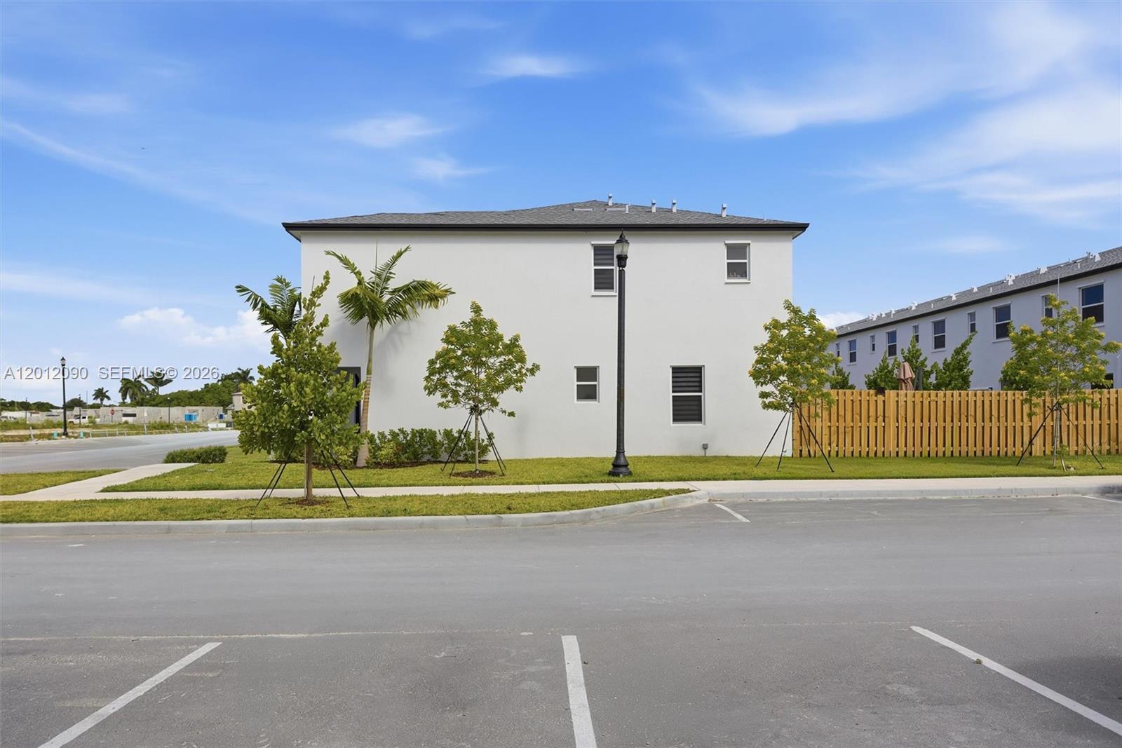 Del Mar - Residential