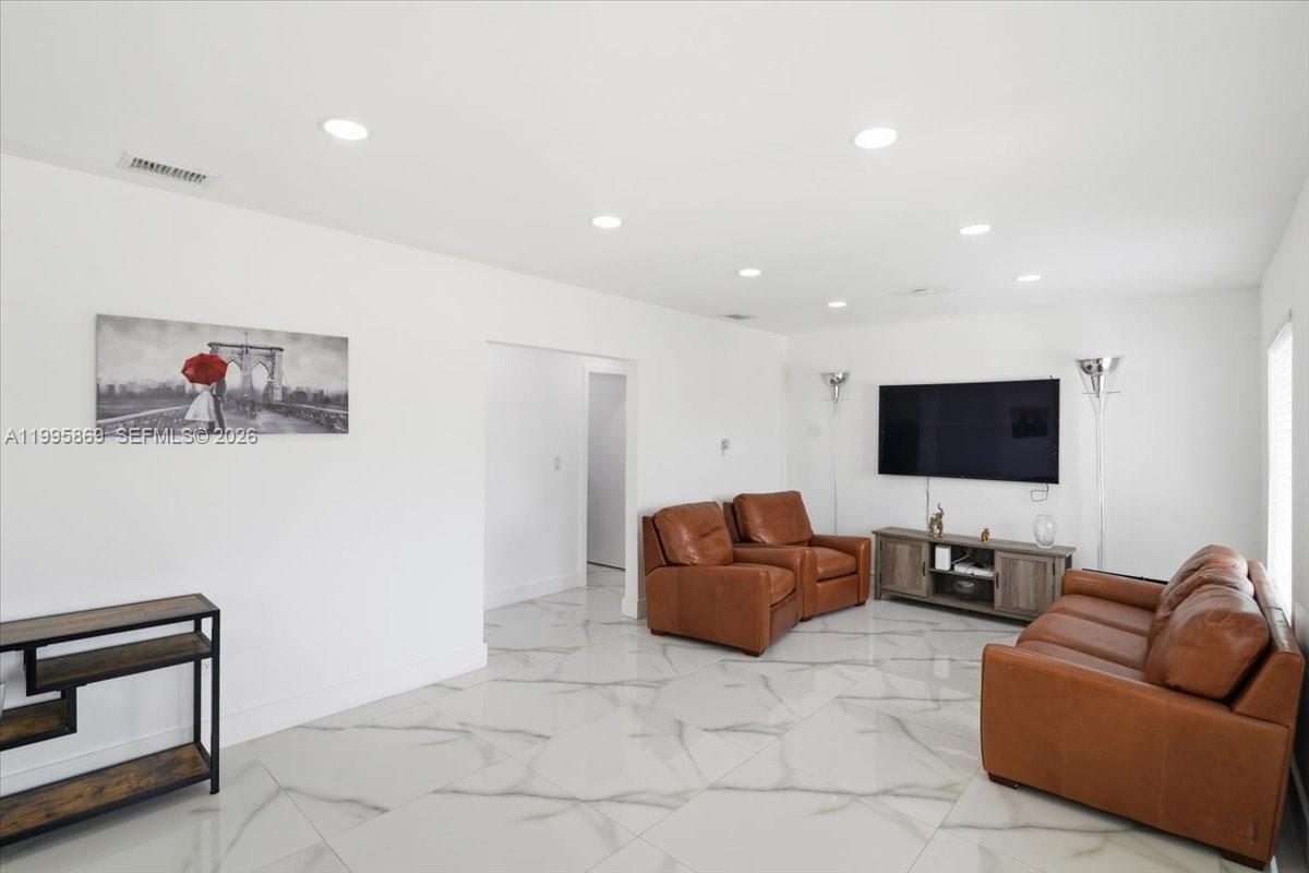 CAROL CITY - Residential