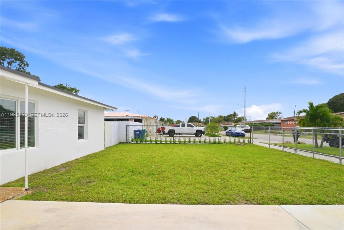 CAROL CITY - Residential