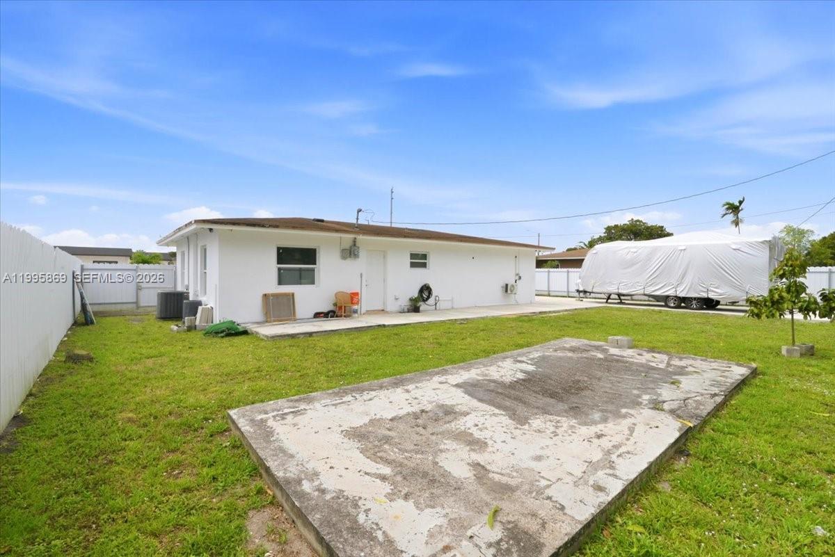 CAROL CITY - Residential