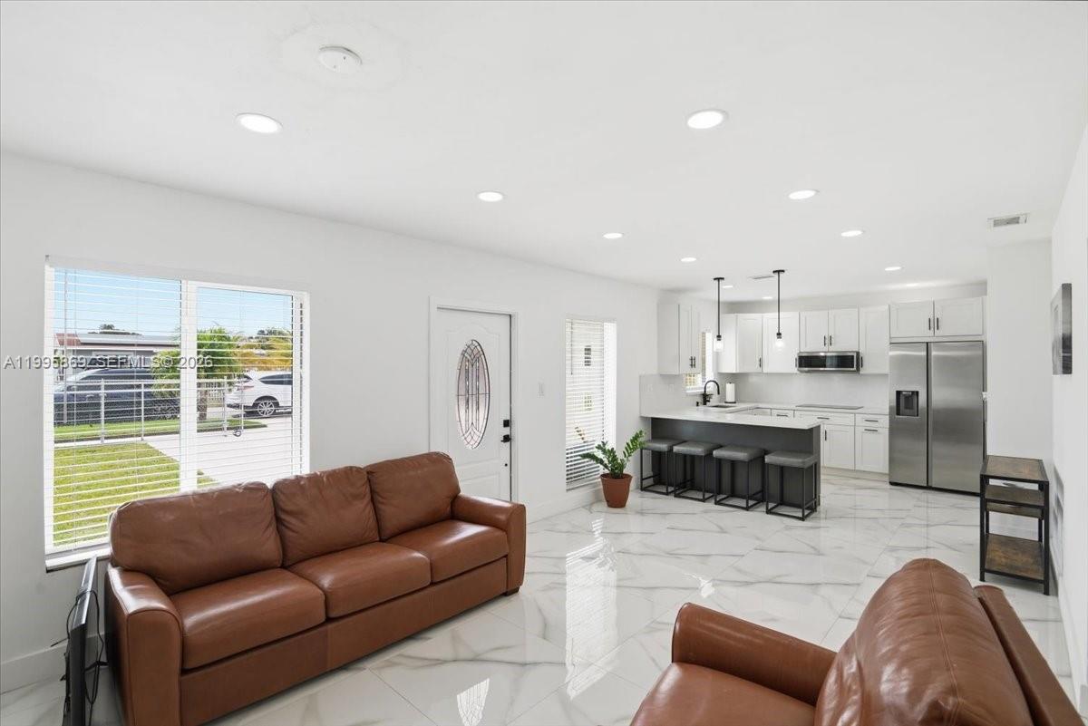 CAROL CITY - Residential