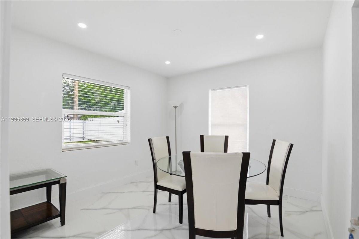 CAROL CITY - Residential