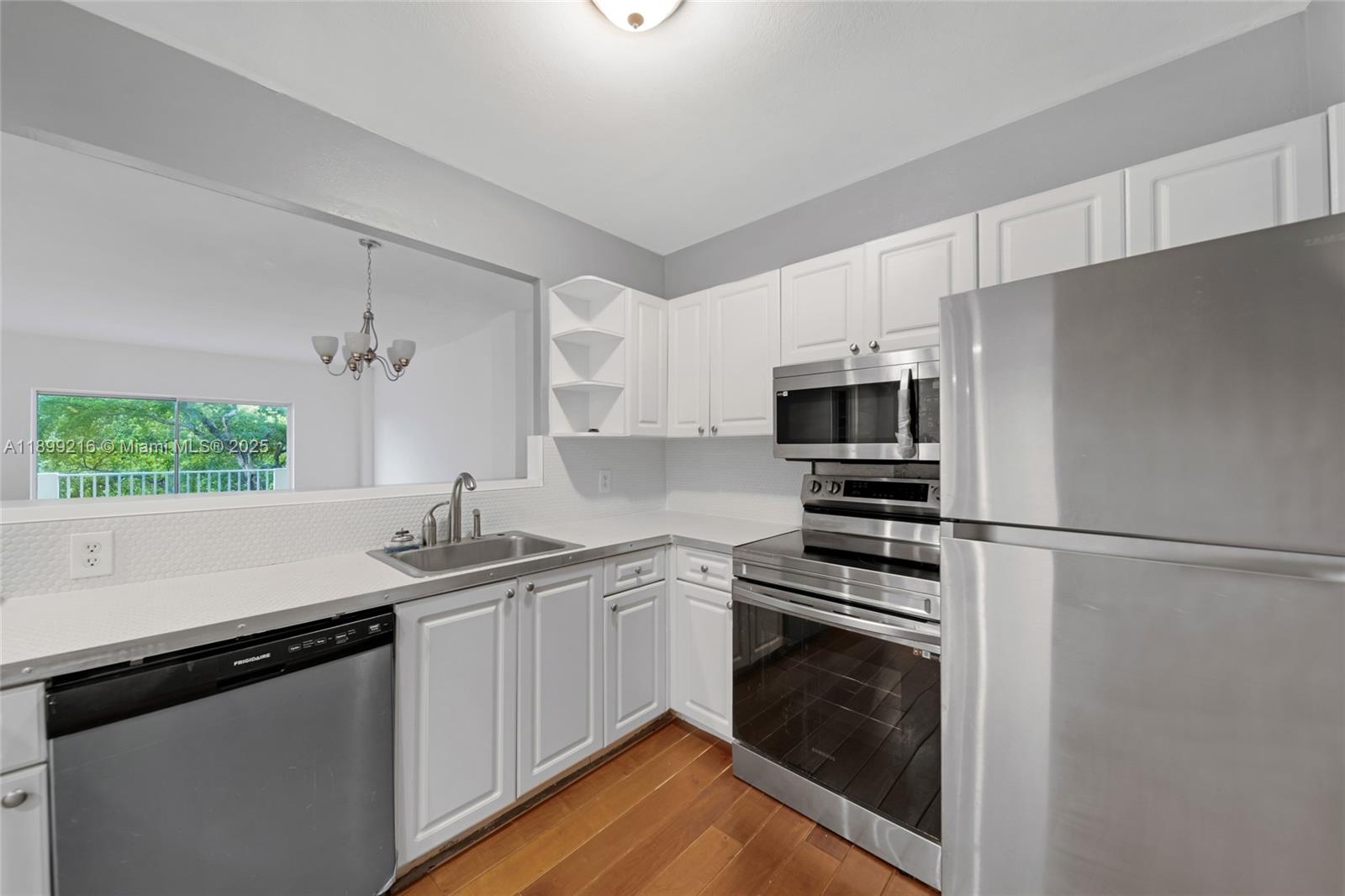 ISLAND PLACE AT NORTH BAY - Residential